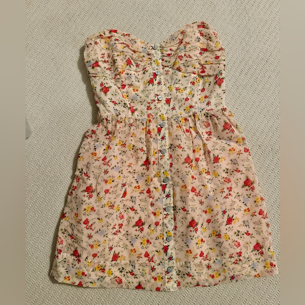 BCBGeneration M strapless floral mini dress lined